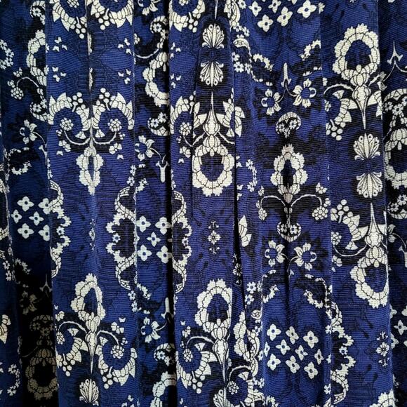 Vintage Robin Sinkler High Waisted Pleated Blue Floral Tapered Lightweight Pants - Picture 4 of 16